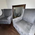 2 Bedroom Stylist Apartment