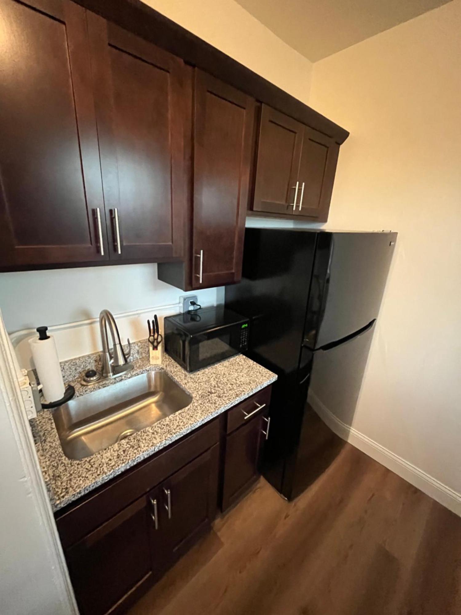 Apartment 2 Bedroom Stylist *